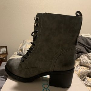Maurices combat boots